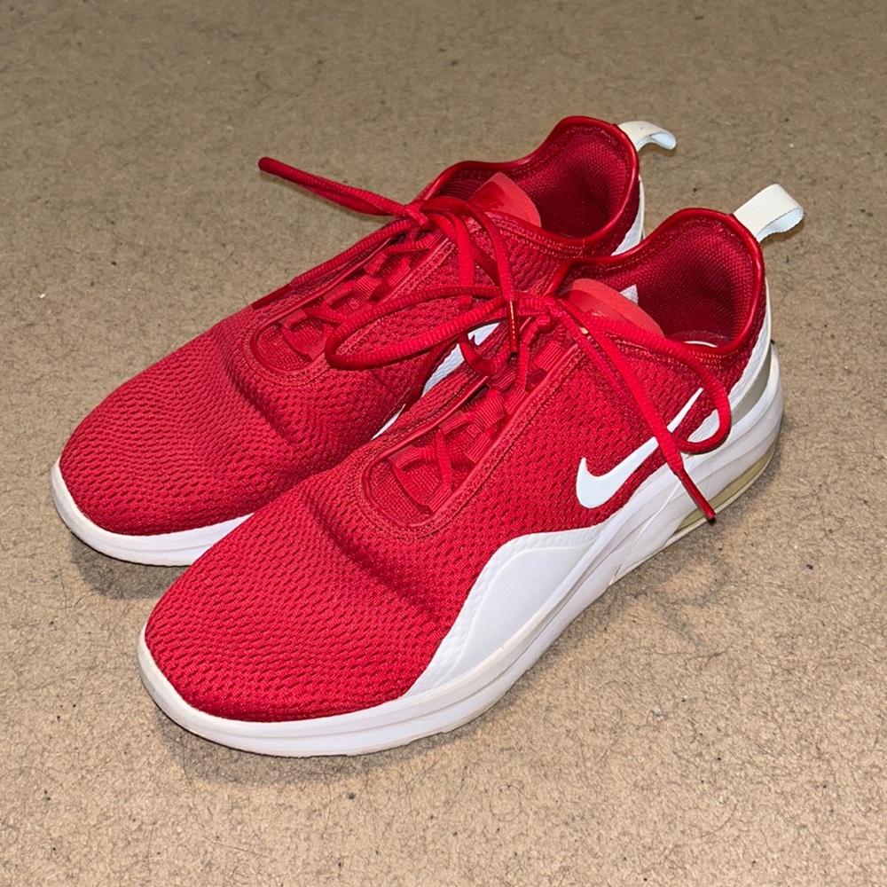 Nike Air Max Motion 2